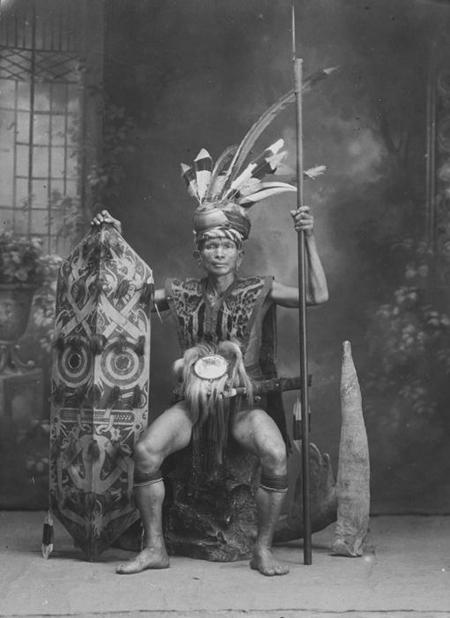 340086-old-photos-of-indonesian-people