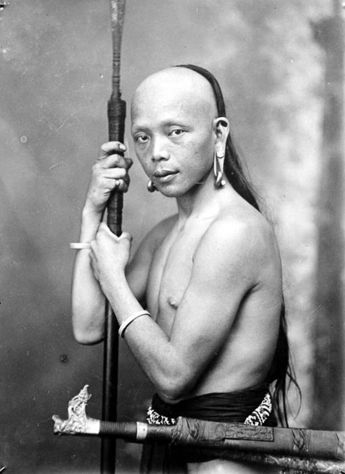 340088-old-photos-of-indonesian-people